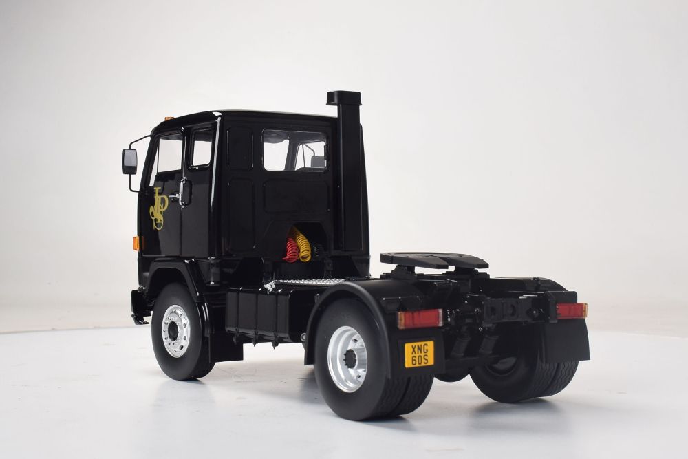 Volvo F88 Black John Player Special 1977 - John Ayrey Die Casts
